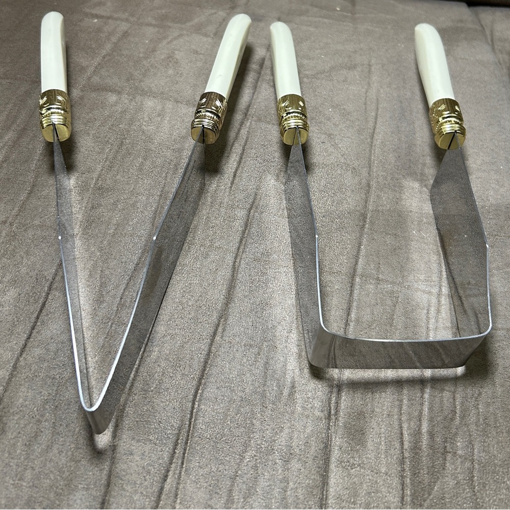 Debbie Meyer Cake Cutter Stainless Steel Set Lot of 2